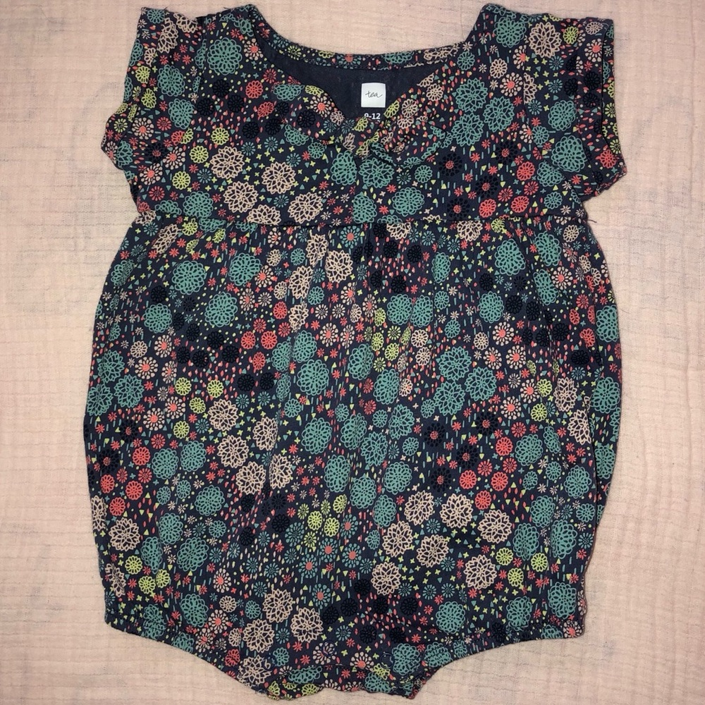 Tea one piece 9-12 months